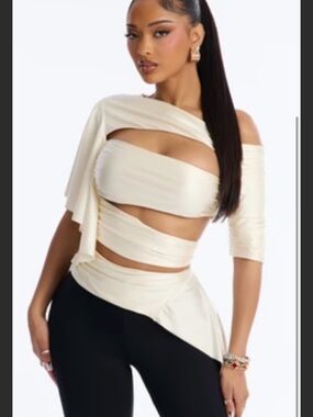Fashion Nova Arabella Off Shoulder Cut Out Short Sleeve Top